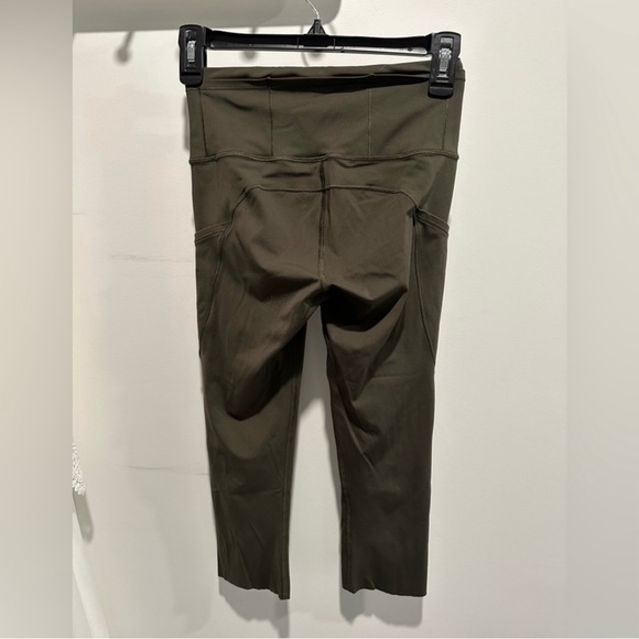 Lulu Lemon Fast & Free II - Picture 6 of 6